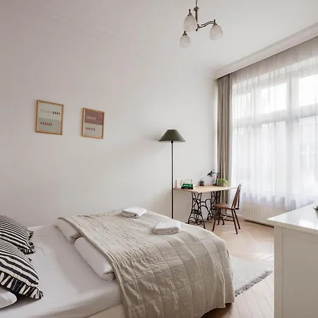 Escape Walk To Buda Eye & Fashion Street Appartement Budapest